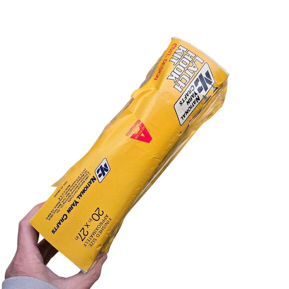 1980 National Yarn Crafts Owl Design Latch Hook Kit - Picture 5 of 8